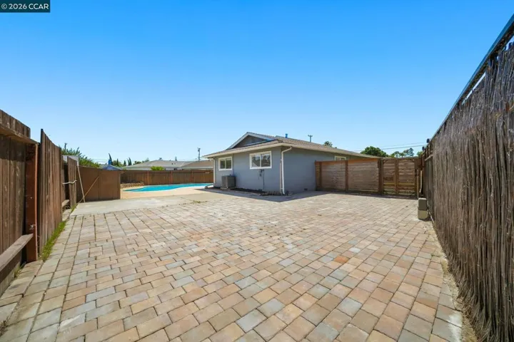 1 N Lake Cir, Antioch, California 94509
