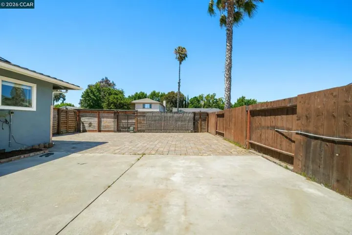 1 N Lake Cir, Antioch, California 94509