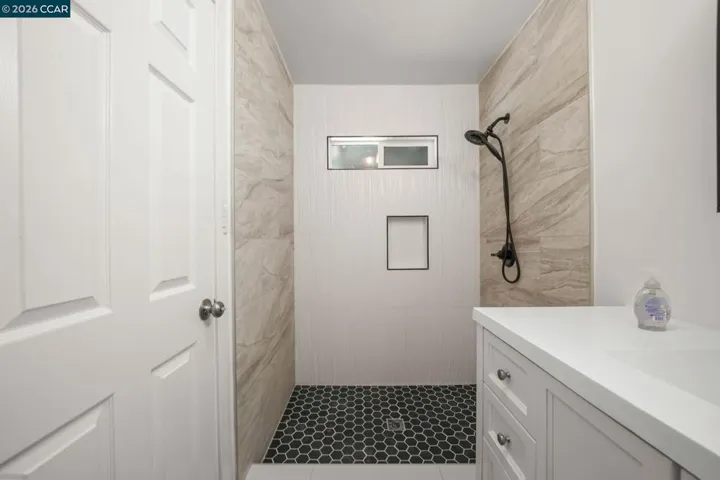 1 N Lake Cir, Antioch, California 94509