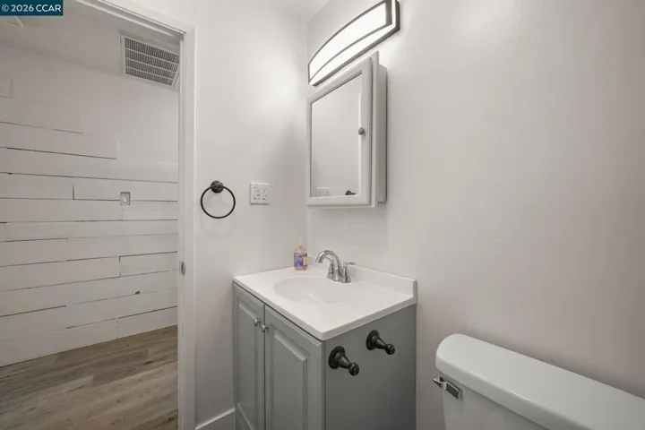 1 N Lake Cir, Antioch, California 94509