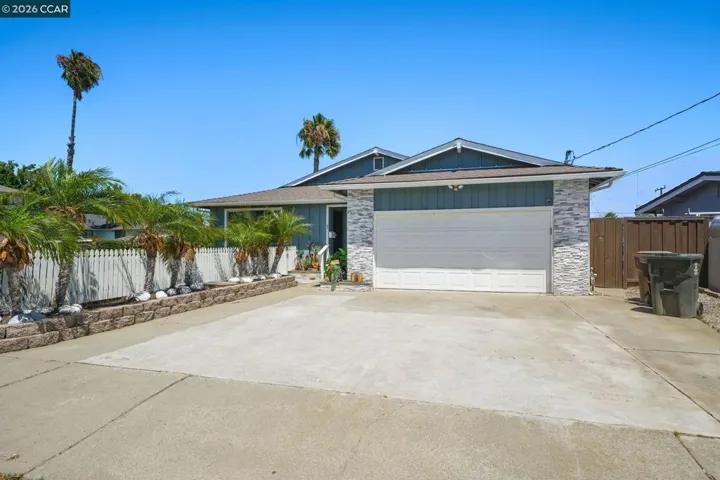 1 N Lake Cir, Antioch, California 94509