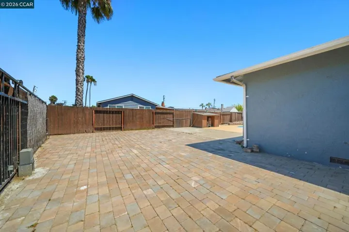 1 N Lake Cir, Antioch, California 94509