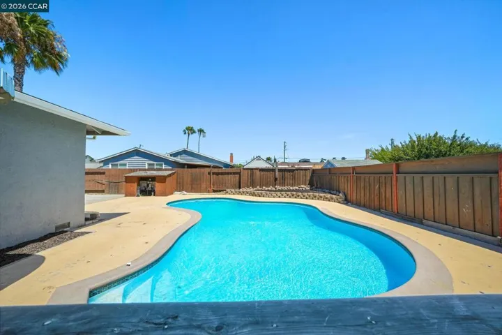 1 N Lake Cir, Antioch, California 94509