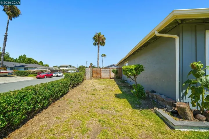 1 N Lake Cir, Antioch, California 94509