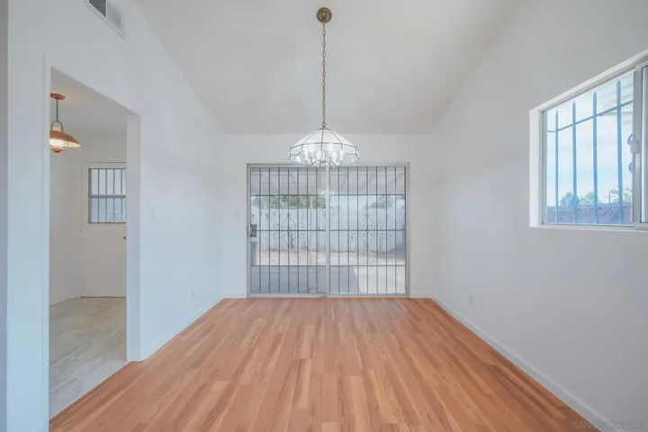 6837 Forum St, San Diego, California 92111