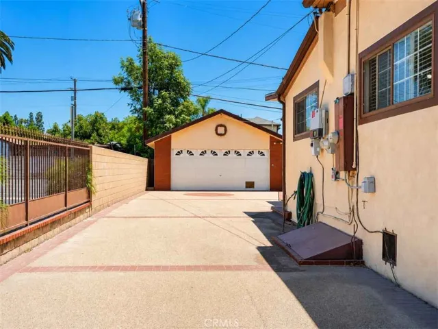 606 N Park, Pomona, California 91768