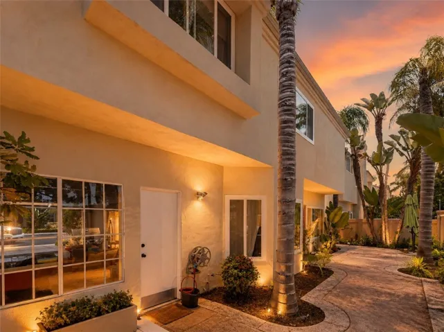 3142 Corte Hermosa, Newport Beach, California 92660