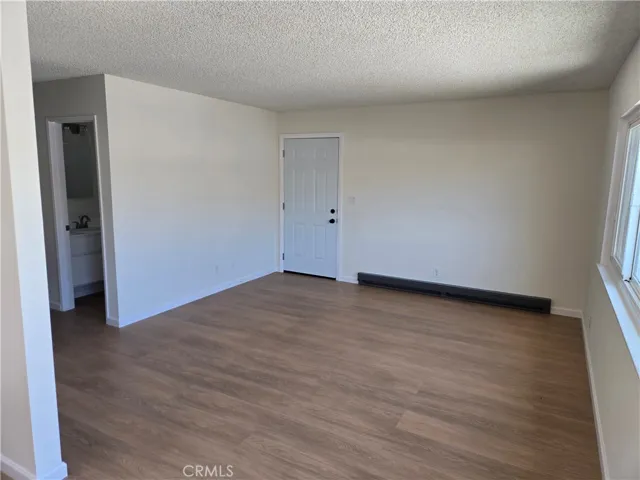 Living room - New vinyl Plank Flooring