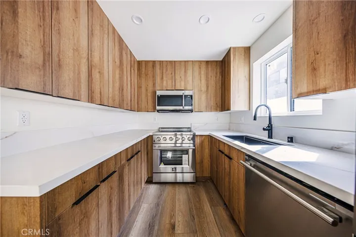 5933 Comey Avenue 2, Los Angeles, California 90034