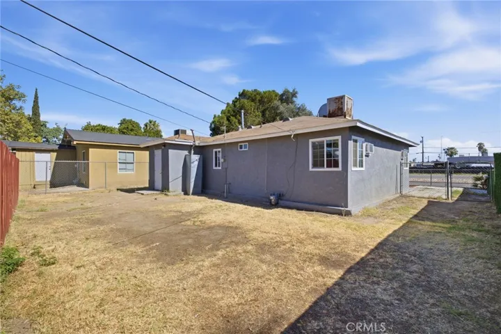 1115 19 St, Bakersfield, California 93305