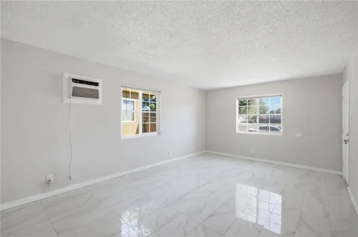 1115 19 St, Bakersfield, California 93305