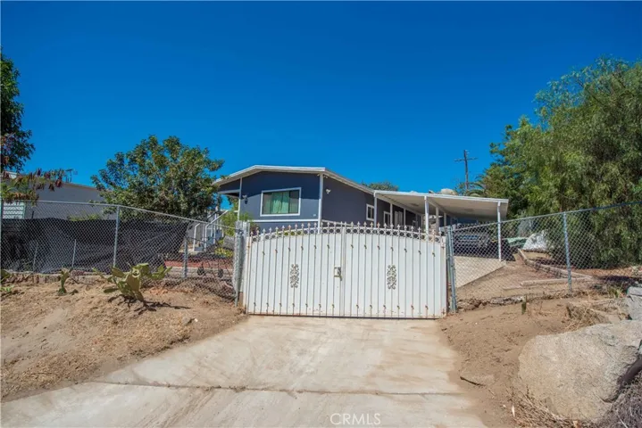 700 Shawnee Road, Perris, California 92570