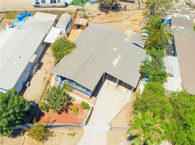 700 Shawnee Road, Perris, California 92570
