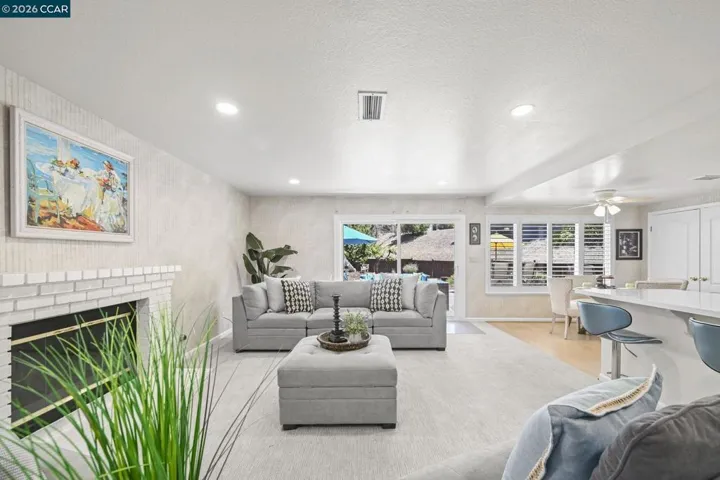 3385 Green Meadow Dr, Danville, California 94506