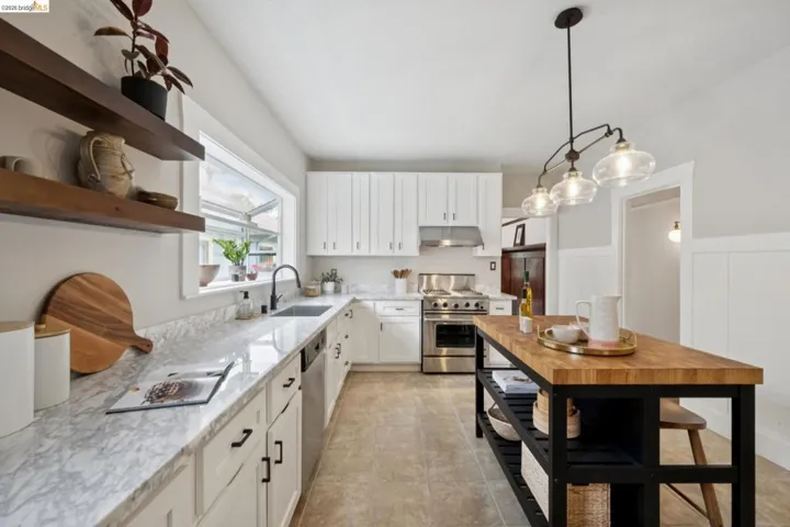 391 51st St, Oakland, California 94609