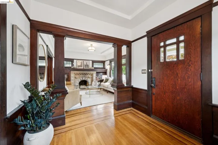 391 51st St, Oakland, California 94609
