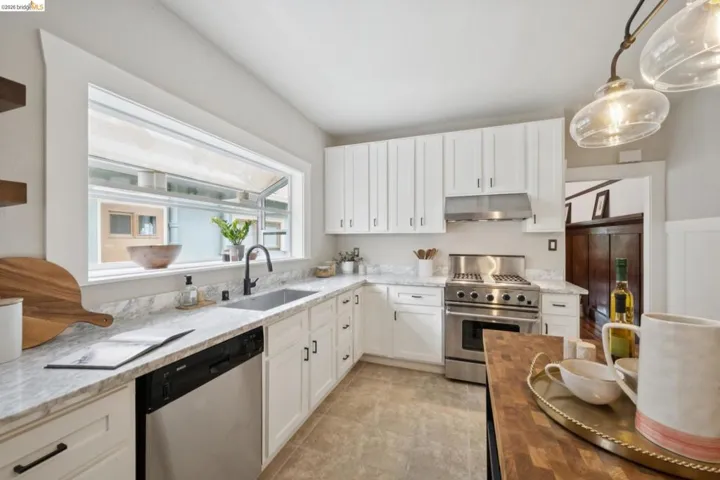 391 51st St, Oakland, California 94609