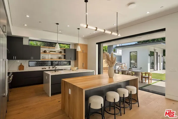 14812 Morrison Street, Sherman Oaks, California 91403