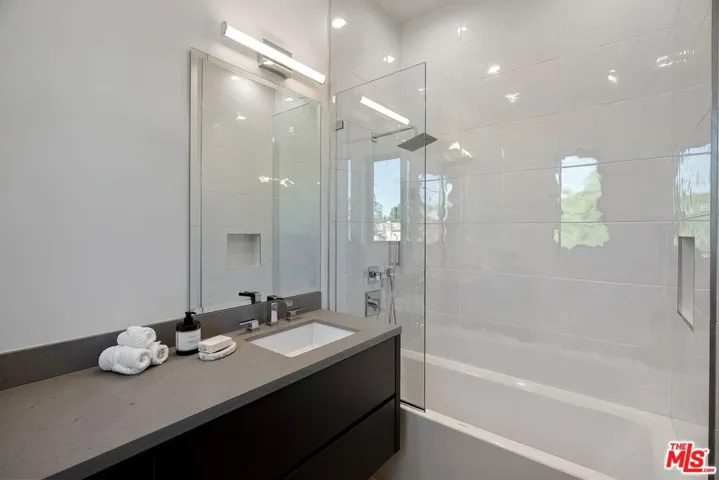 14812 Morrison Street, Sherman Oaks, California 91403