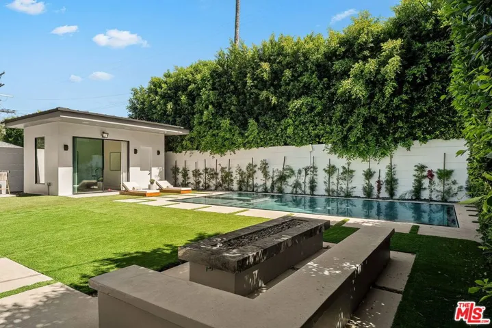 14812 Morrison Street, Sherman Oaks, California 91403