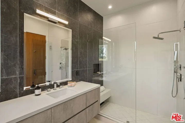 14812 Morrison Street, Sherman Oaks, California 91403