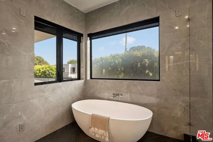 14812 Morrison Street, Sherman Oaks, California 91403