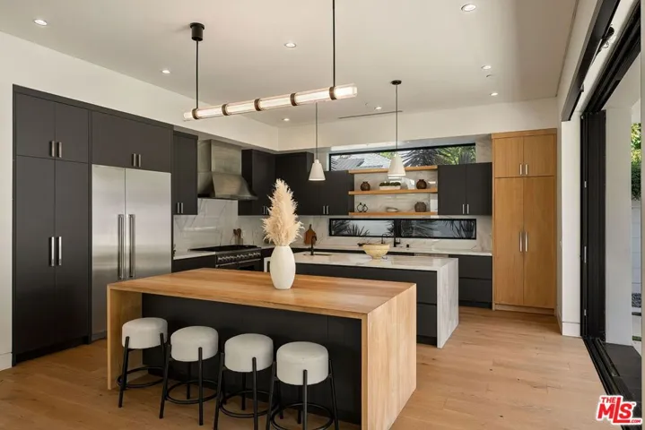 14812 Morrison Street, Sherman Oaks, California 91403