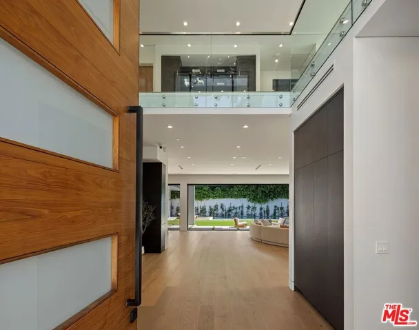 14812 Morrison Street, Sherman Oaks, California 91403