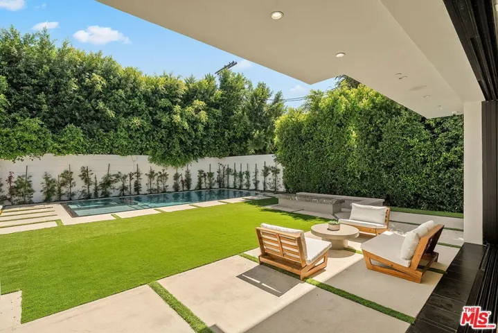 14812 Morrison Street, Sherman Oaks, California 91403