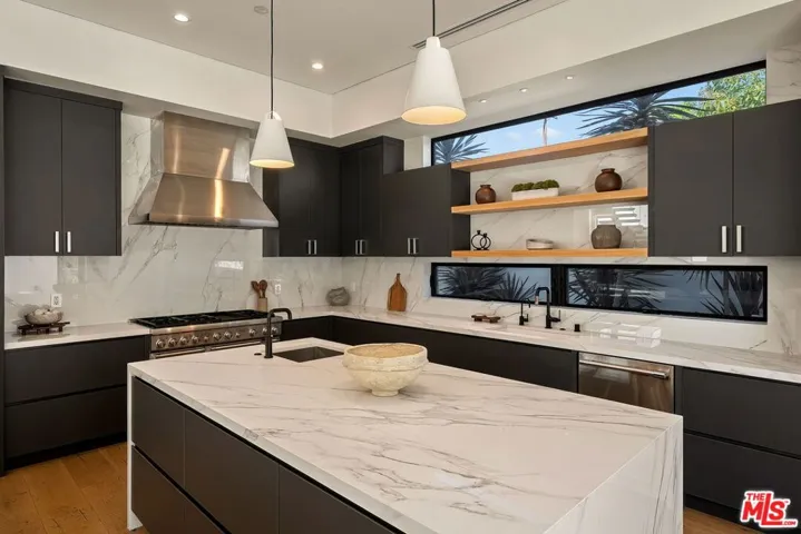 14812 Morrison Street, Sherman Oaks, California 91403