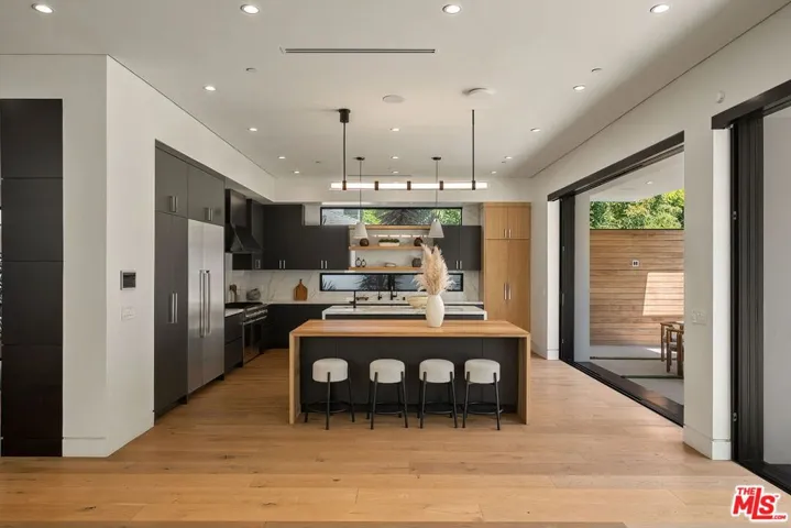 14812 Morrison Street, Sherman Oaks, California 91403