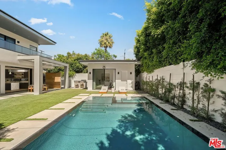 14812 Morrison Street, Sherman Oaks, California 91403