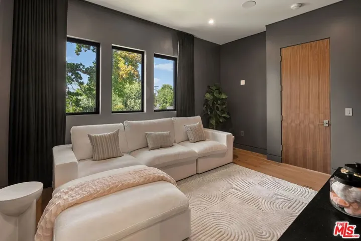 14812 Morrison Street, Sherman Oaks, California 91403