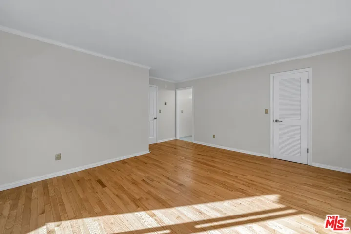 9061 Keith Avenue 204, West Hollywood, California 90069