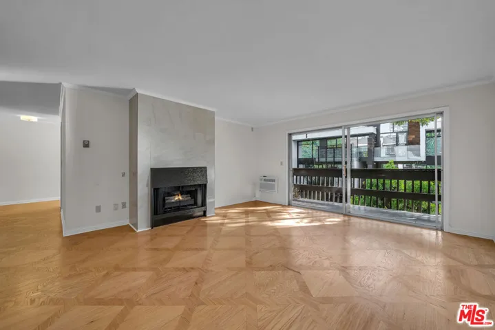 9061 Keith Avenue 204, West Hollywood, California 90069