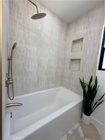5710 E Killdee, Long Beach, California 90808