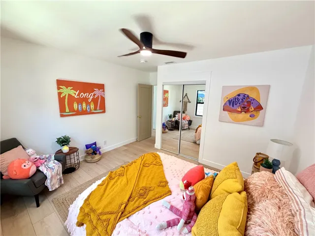 Middle Bedroom