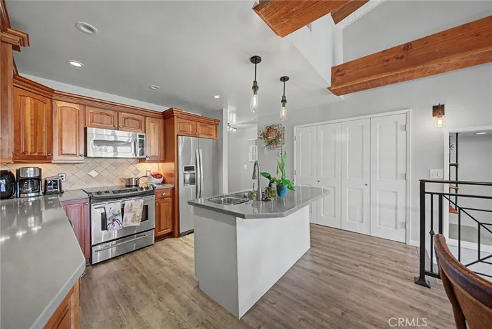 6315 Marina Pacifica Drive S, Long Beach, California 90803
