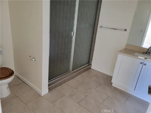 9126 Langdon Avenue 303, North Hills, California 91343