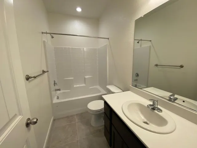 4449 Lacy Lane, Merced, California 95348