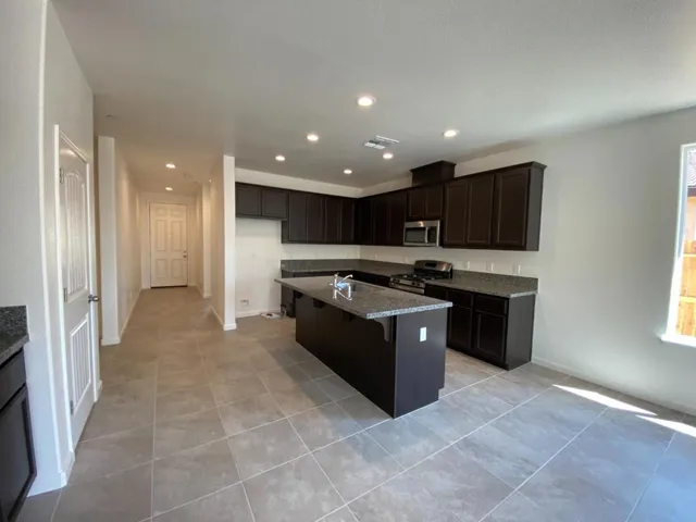 4449 Lacy Lane, Merced, California 95348