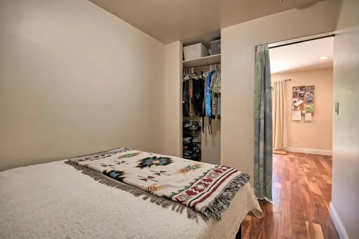 STUDIO BEDROOM