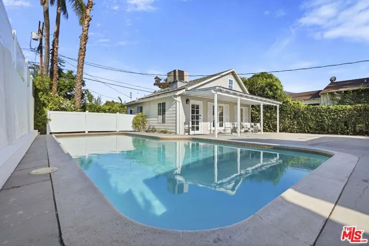 5438 Colfax Avenue, Los Angeles, California 91601