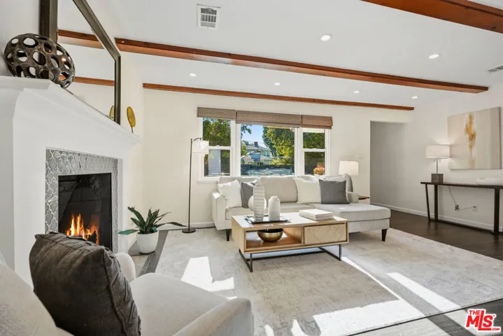 5438 Colfax Avenue, Los Angeles, California 91601