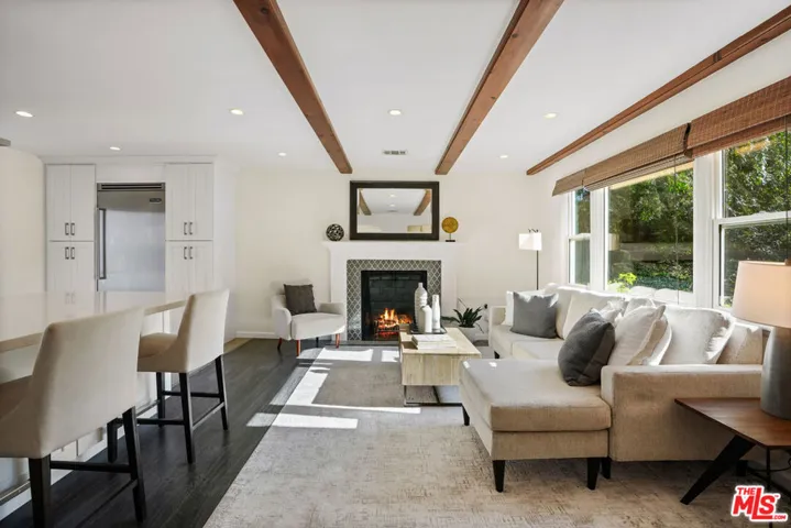 5438 Colfax Avenue, Los Angeles, California 91601