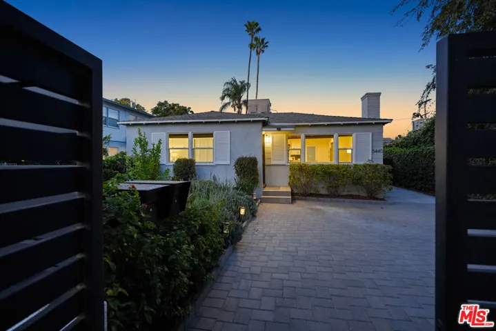 5438 Colfax Avenue, Los Angeles, California 91601
