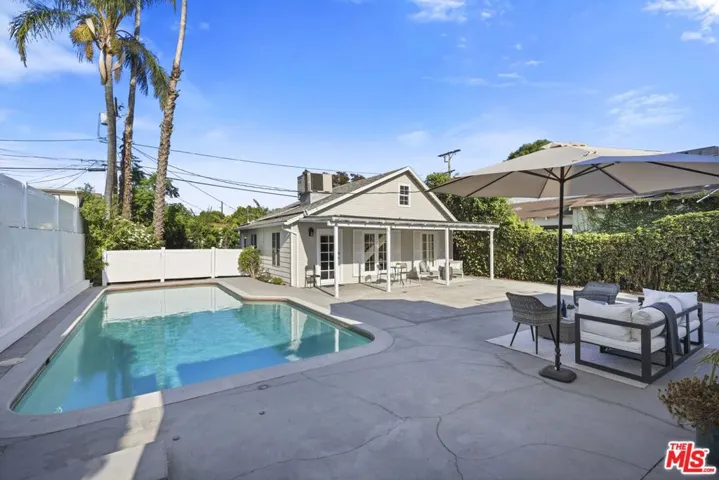 5438 Colfax Avenue, Los Angeles, California 91601