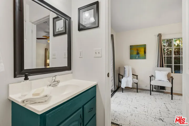 5438 Colfax Avenue, Los Angeles, California 91601