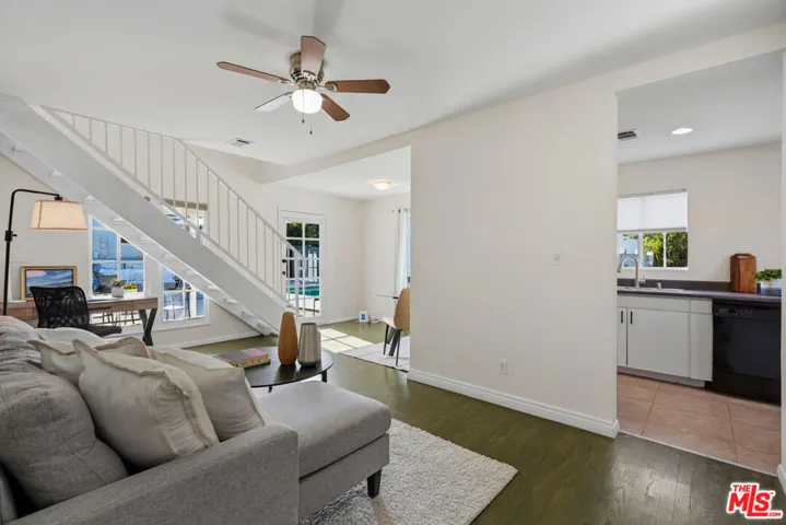 5438 Colfax Avenue, Los Angeles, California 91601