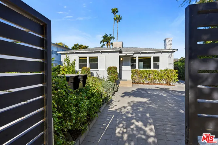 5438 Colfax Avenue, Los Angeles, California 91601